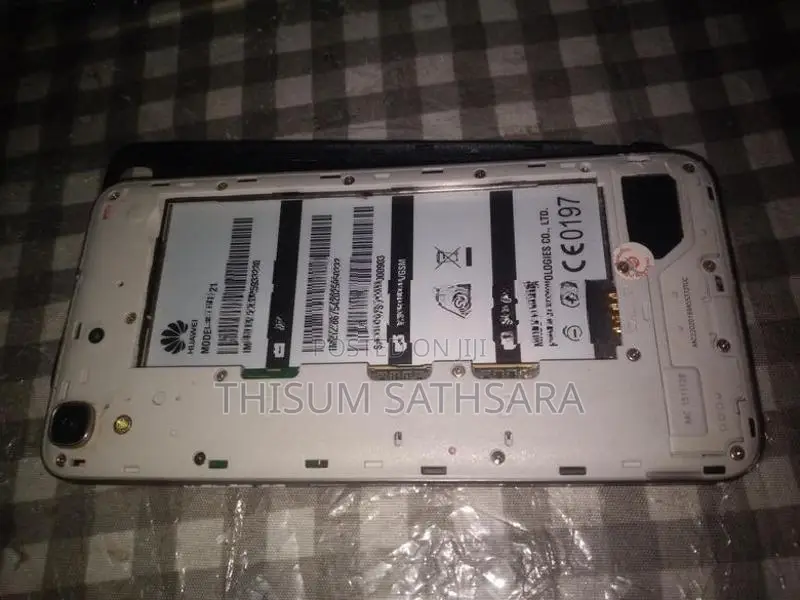 Huawei Y6 (Used)