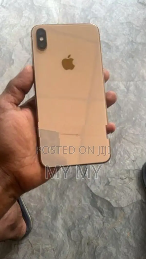 Apple iPhone XS Max (Used)