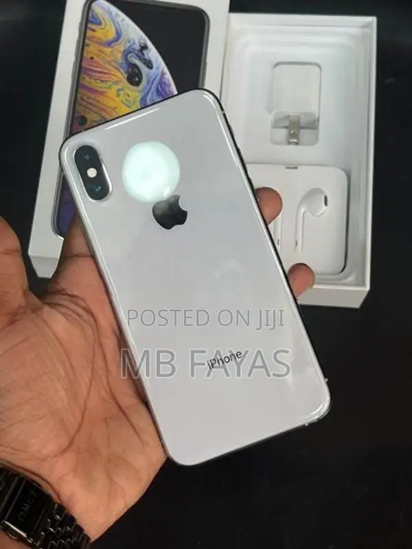 Apple iPhone XS (Used)