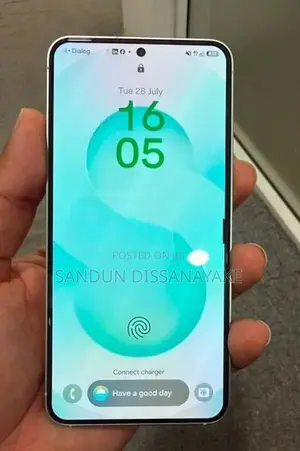 Samsung Galaxy S25 (Used)