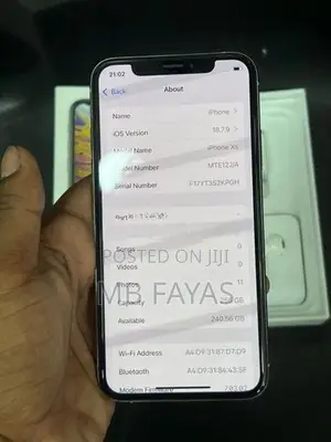 Apple iPhone XS (Used)