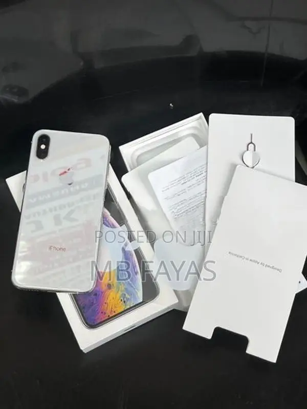 Apple iPhone XS (Used)