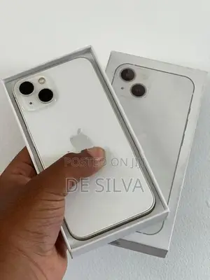 Apple iPhone 13 (Used)