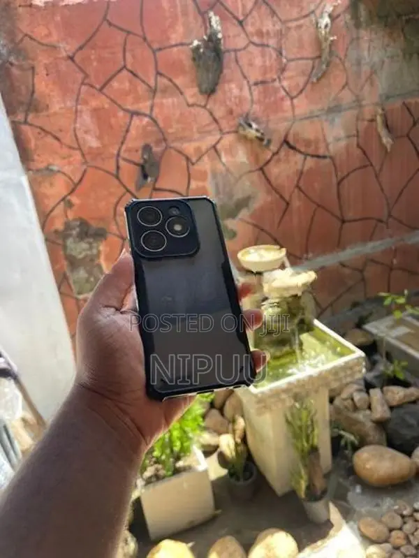 Tecno Spark 20 Pro (Used)
