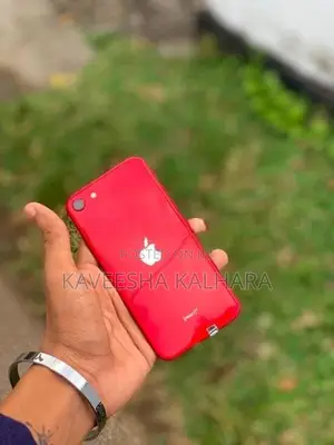Apple iPhone SE 2 (Used)