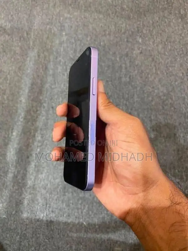 Apple iPhone 12 (Used)