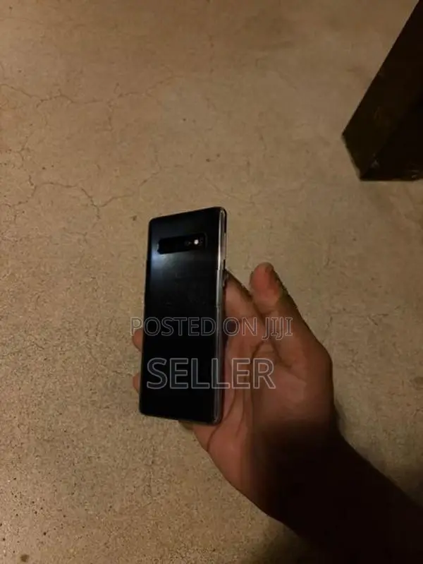 Samsung Galaxy S10 128GB (Used)