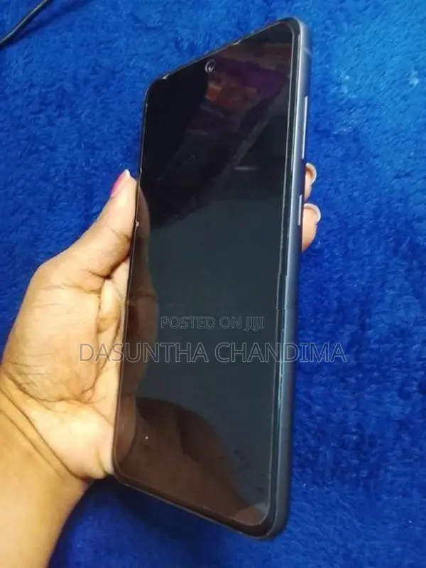 Samsung Galaxy S21 (Used)