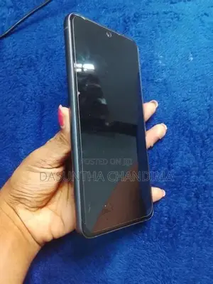 Samsung Galaxy S21 (Used)
