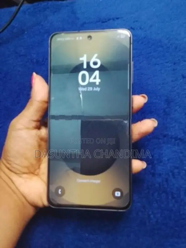 Samsung Galaxy S21 (Used)