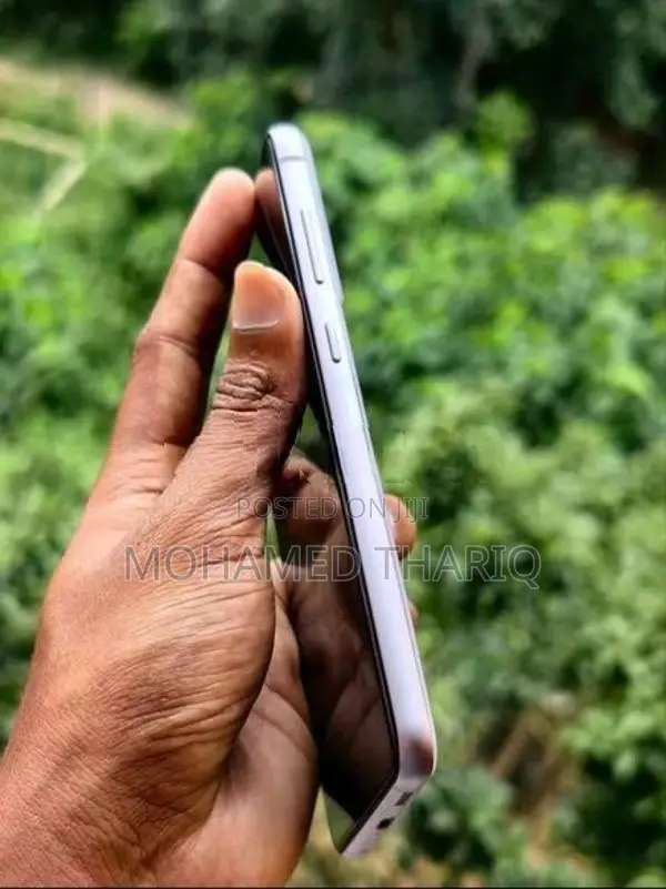 Samsung Galaxy S21 FE (Used)