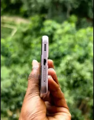 Samsung Galaxy S21 FE (Used)