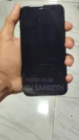Apple iPhone 11 (Used)