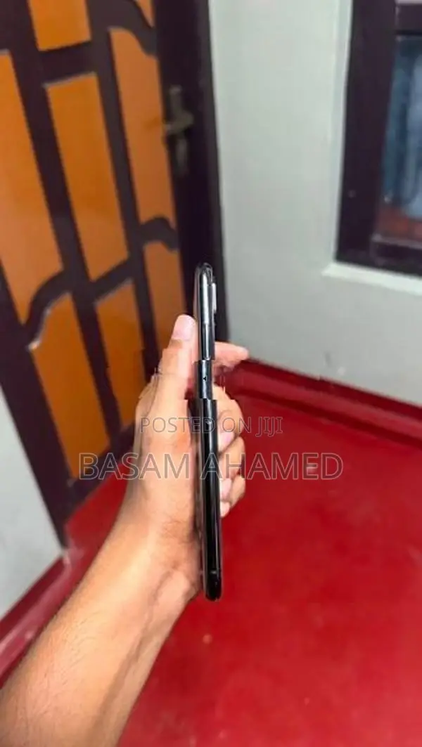 Apple iPhone XS Max (Used)