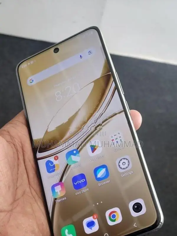 Vivo v50e (Used)