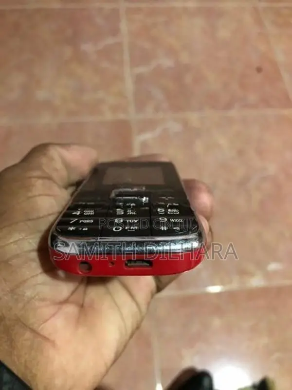 Star Button Phone (Used)