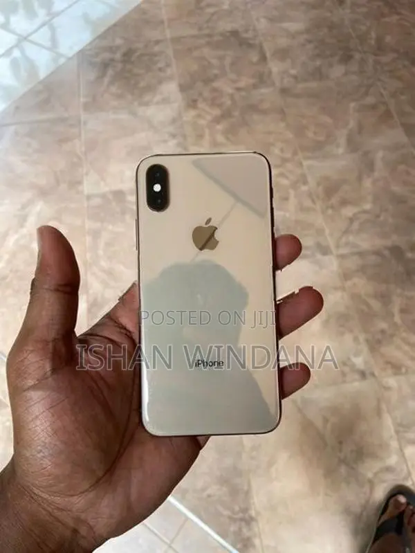 Apple iPhone XS (Used)