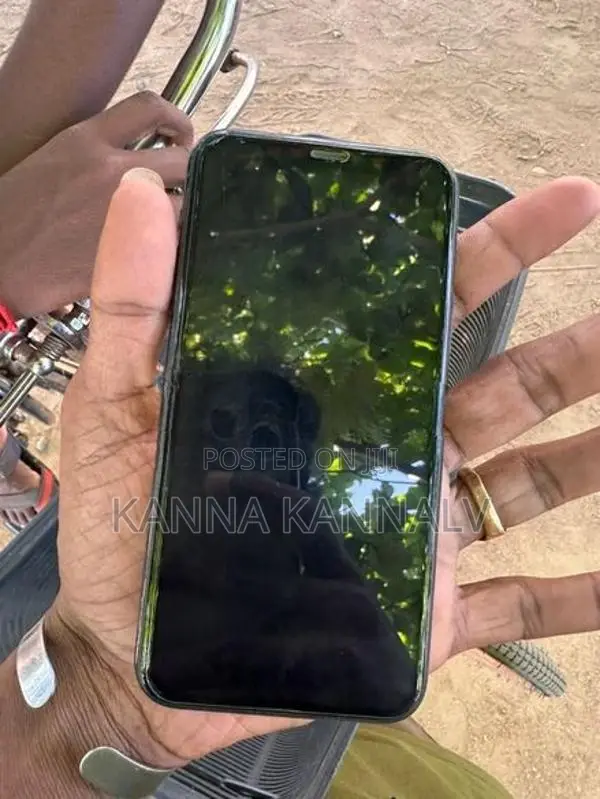 Apple iPhone 11 Pro 256 (Used)