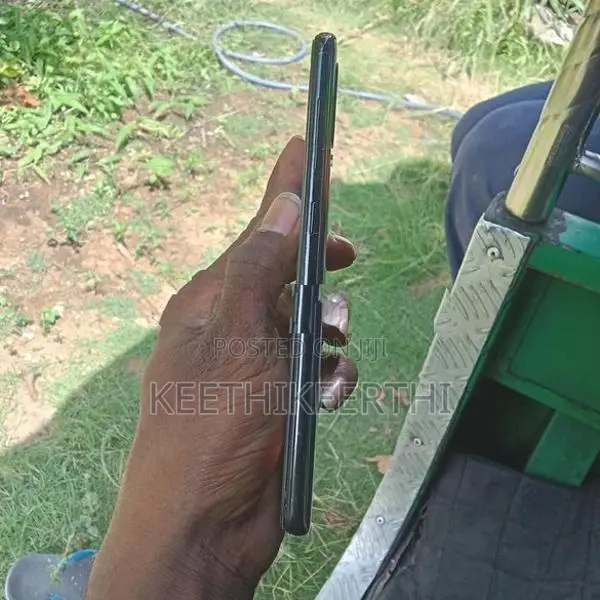 Samsung Galaxy A50 (Used)