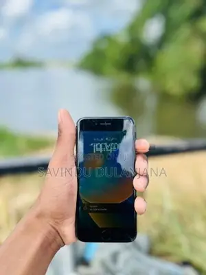 Apple iPhone 8 64GB (Used)