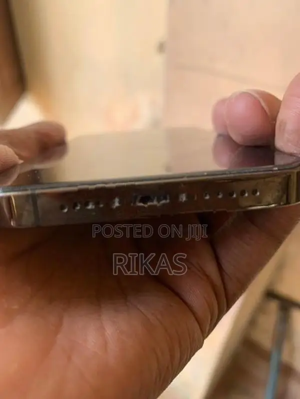 Apple iPhone 12 Pro (Used)