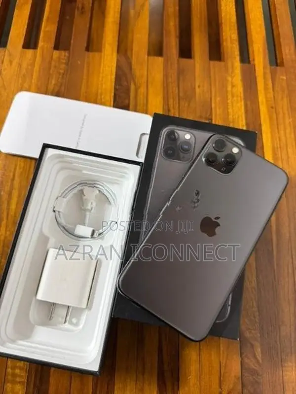 Apple iPhone 11 Pro Max 256GB (Used)