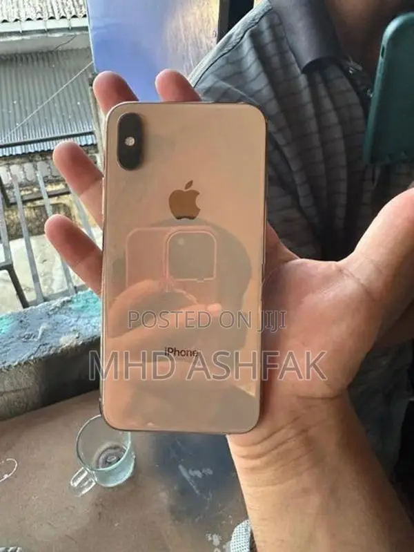 Apple iPhone XS (Used)