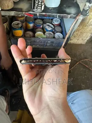 Apple iPhone XS (Used)