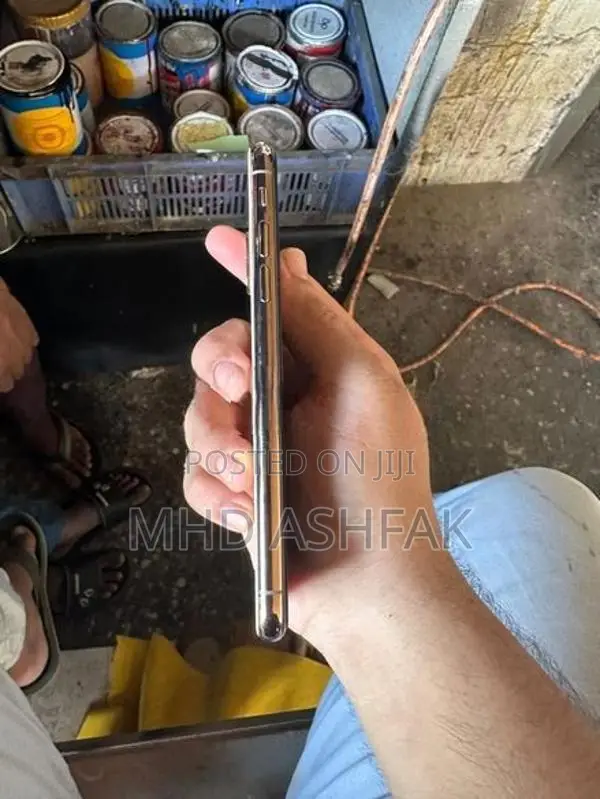 Apple iPhone XS (Used)