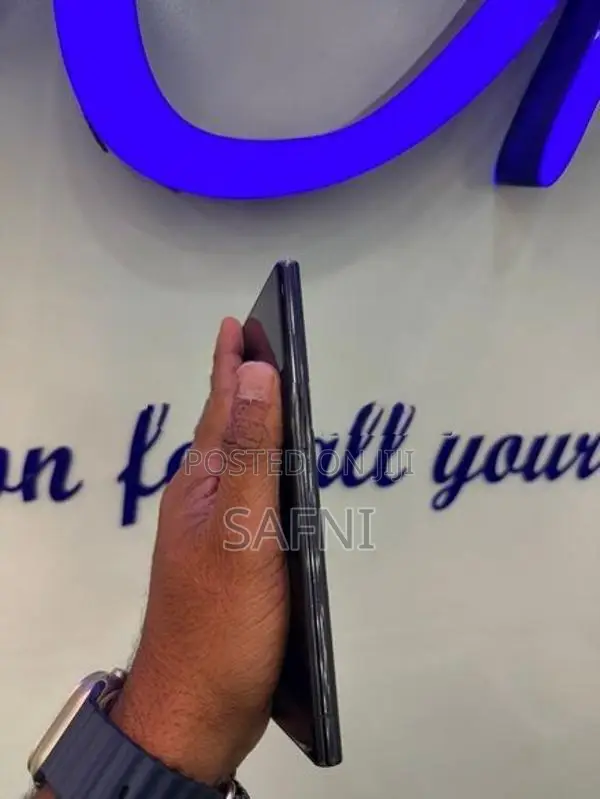 Samsung Galaxy S22 Ultra 256 (Used)