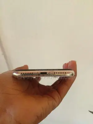 Apple iPhone X (Used)