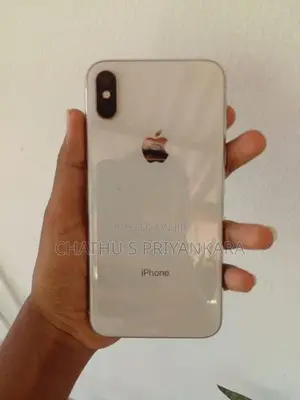 Apple iPhone X (Used)