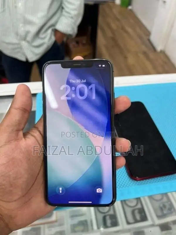 Apple iPhone 11 Pro Max (Used)