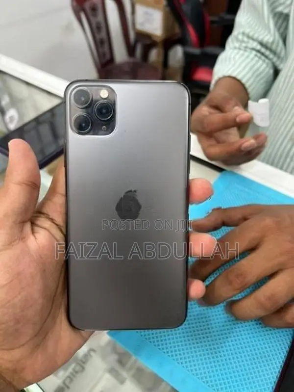 Apple iPhone 11 Pro Max (Used)