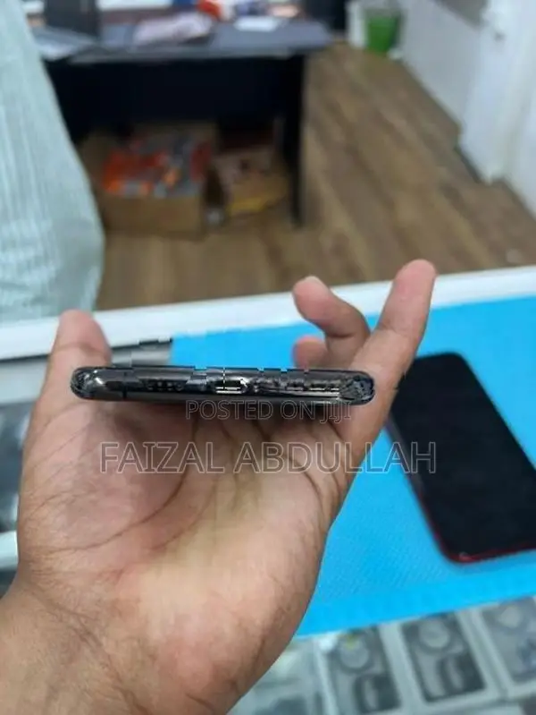 Apple iPhone 11 Pro Max (Used)