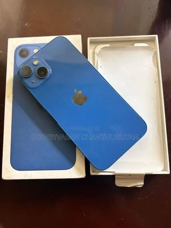 Apple iPhone 13 (Used)