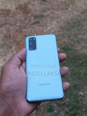 Samsung Galaxy S20 5G (Used)