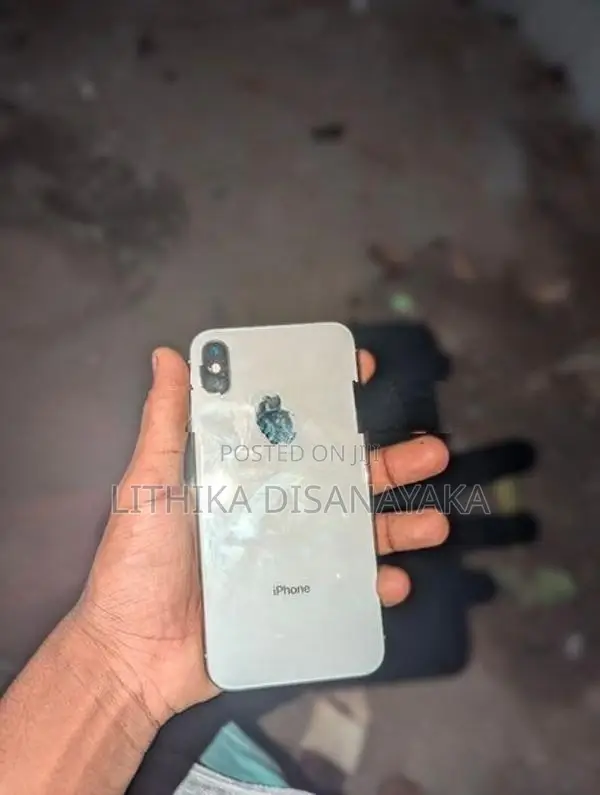 Apple iPhone X (Used)