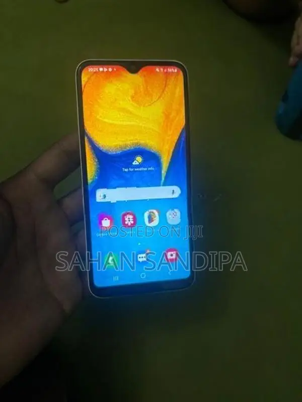 Samsung Galaxy A20e 3GB/32GB (Used)