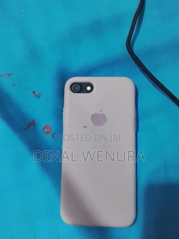 Apple iPhone 7 (Used)