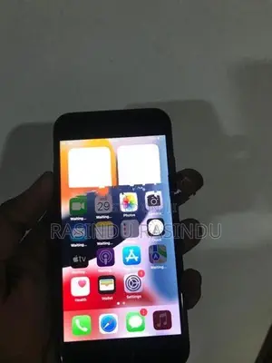 Apple iPhone 7 (Used)
