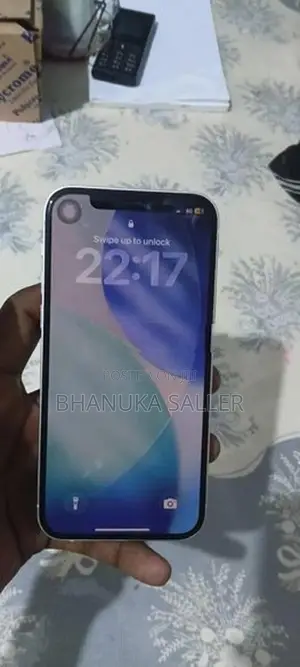 Apple iPhone 12 (Used)