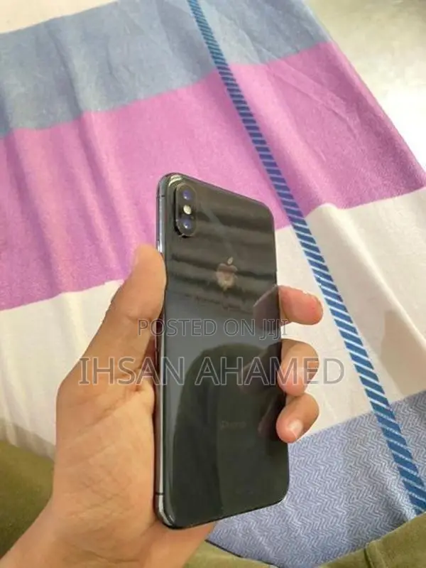 Apple iPhone X (Used)
