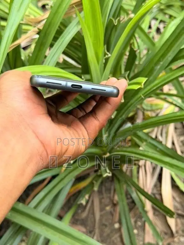 Google Pixel 8 (Used)