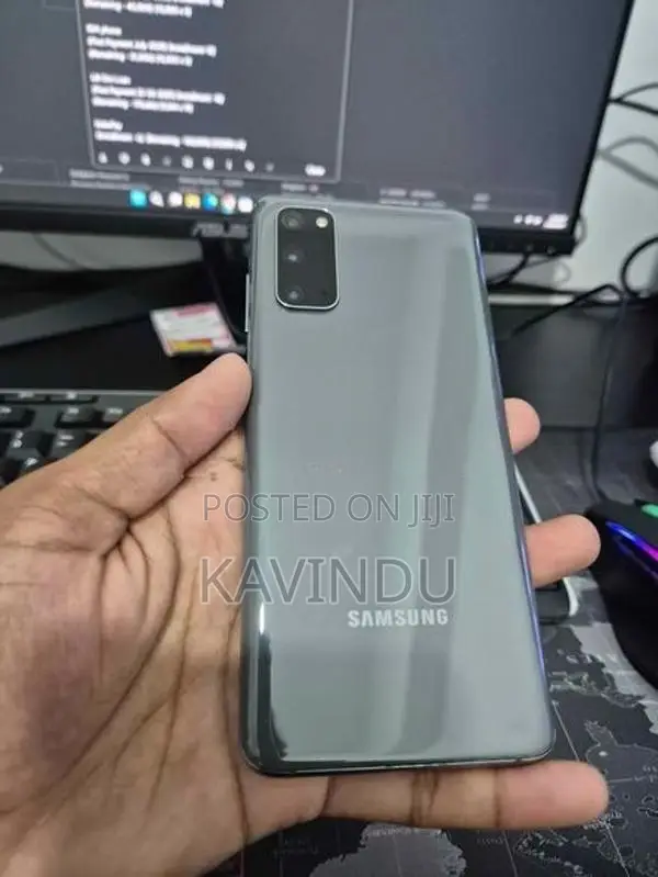 Samsung Galaxy S20 5G (Used)