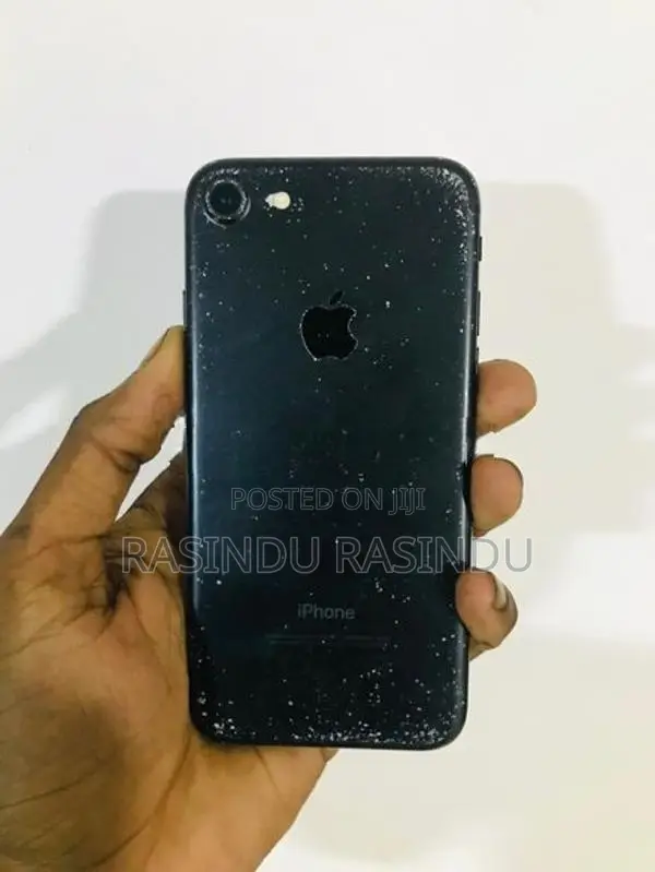 Apple iPhone 7 (Used)