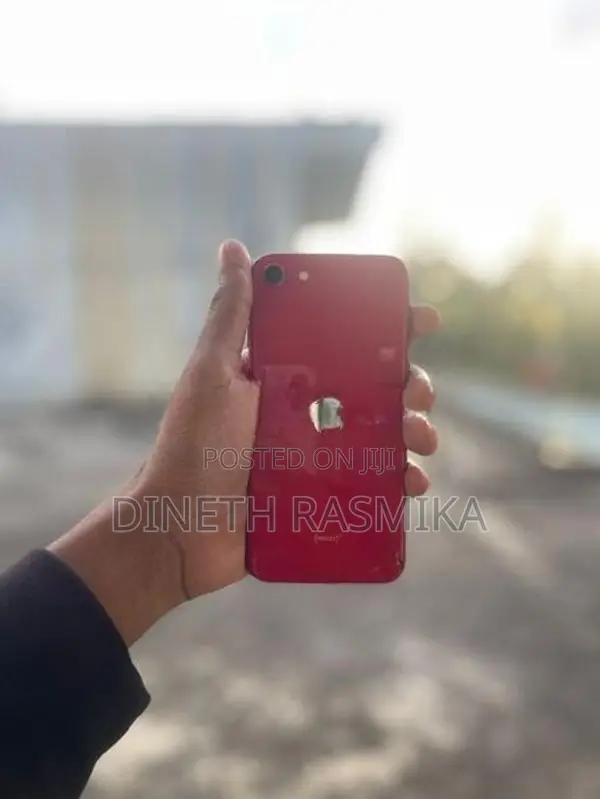 Apple iPhone SE 2 (Used)