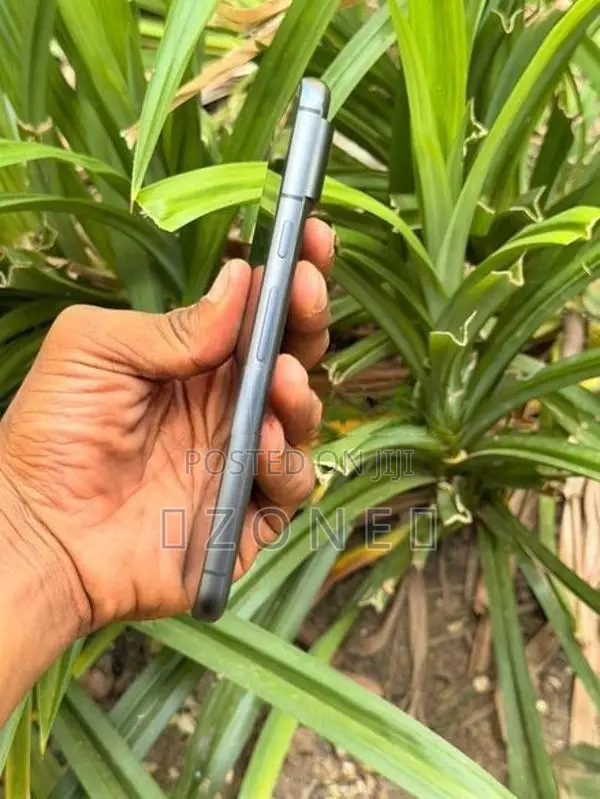 Google Pixel 8 (Used)