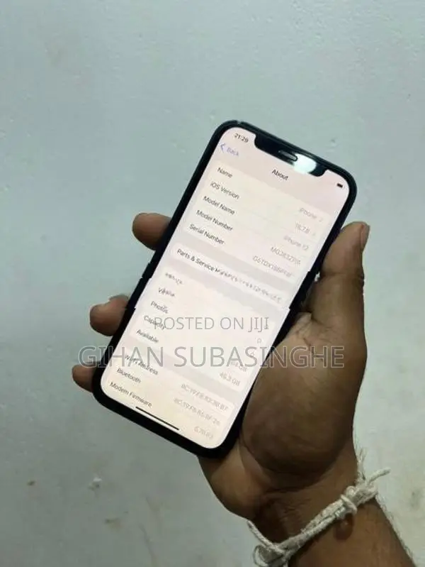 Apple iPhone 12 64GB (Used)