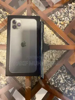 Apple iPhone 11 Pro Max (Used)